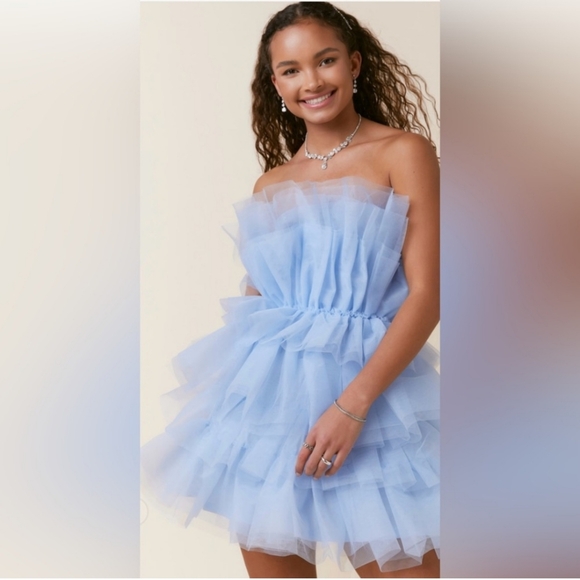 Francesca's Collections Dresses & Skirts - Francesca's Suzie Tulle Dress light blue